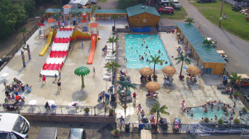 water park at Triple R camping resort