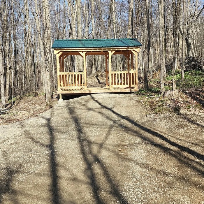 New pavilion on tent site 700