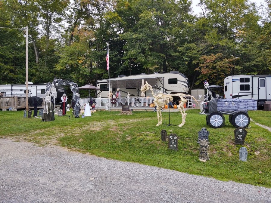 Site decorated with Halloween Decorations at Triple R Camping Resort