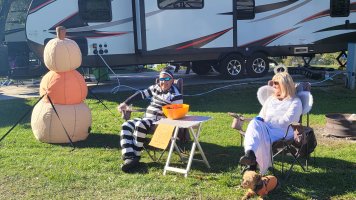 Kids and families out trick or treating at Triple R Camping Resort