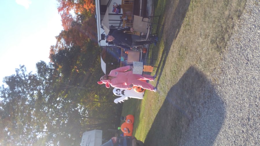 Kids and families out trick or treating at Triple R Camping Resort