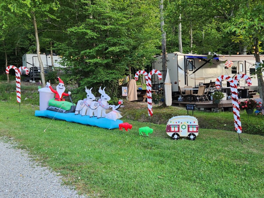 decorations at triple r camping resort a campground in wny